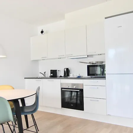 Apartment Great 1-bed W Balcony By Harbour